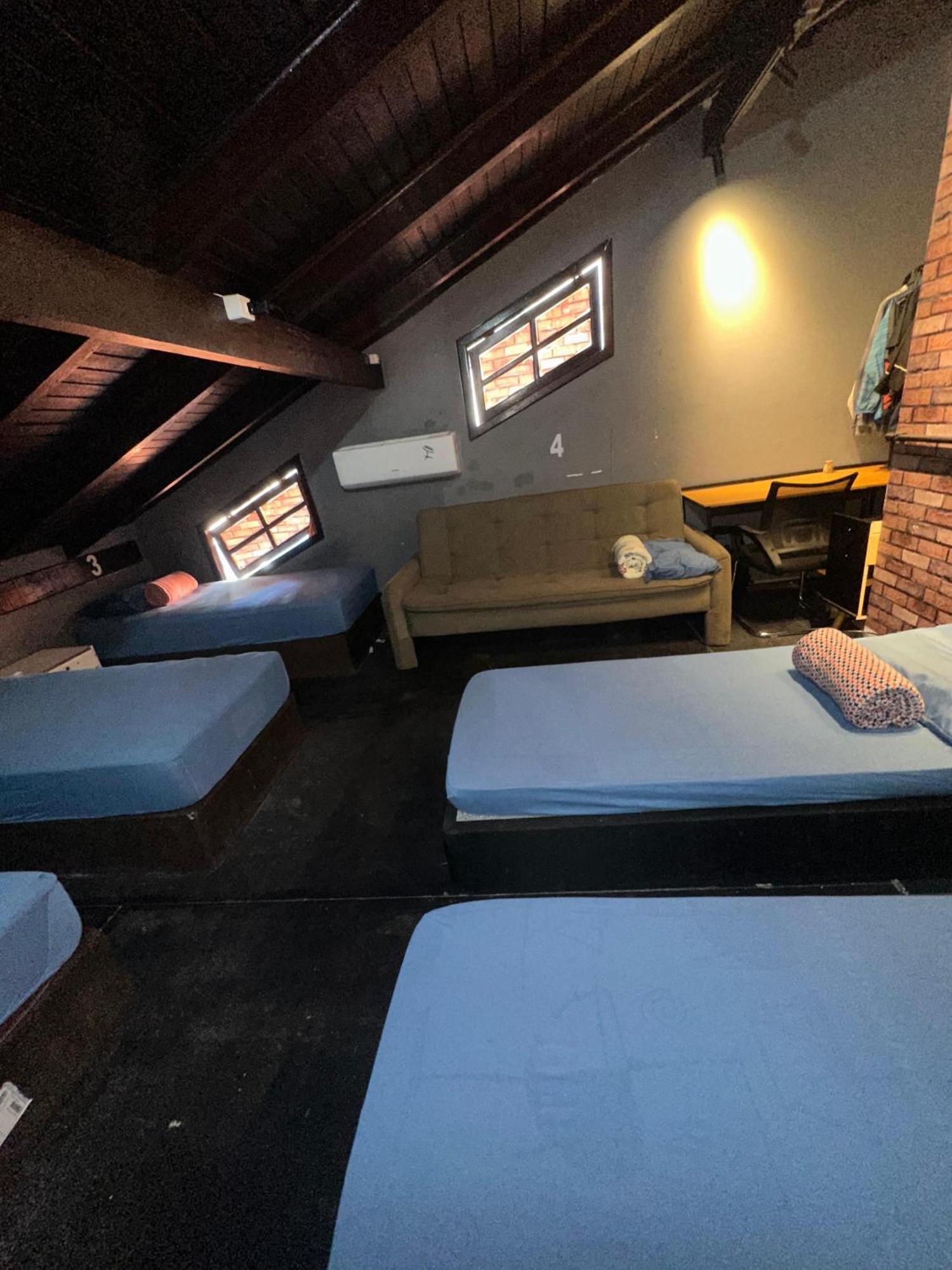 Homestay Nomades Club House *